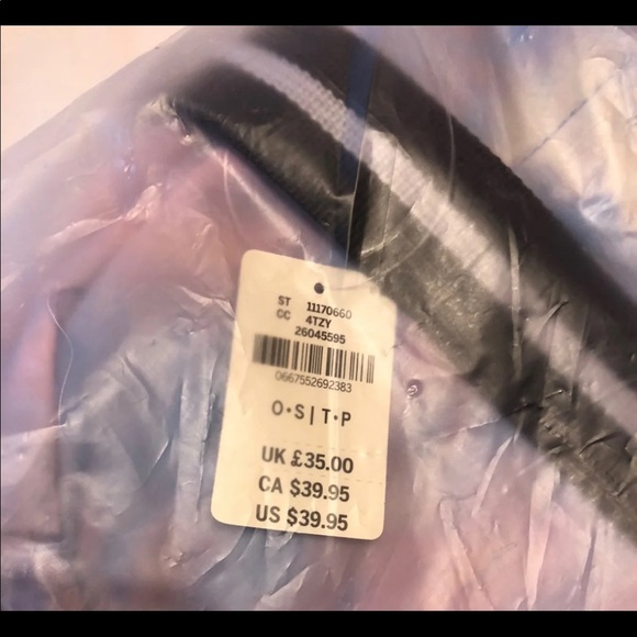 *NWT* VS PINK Quilted Duffle - Picture 7 of 7